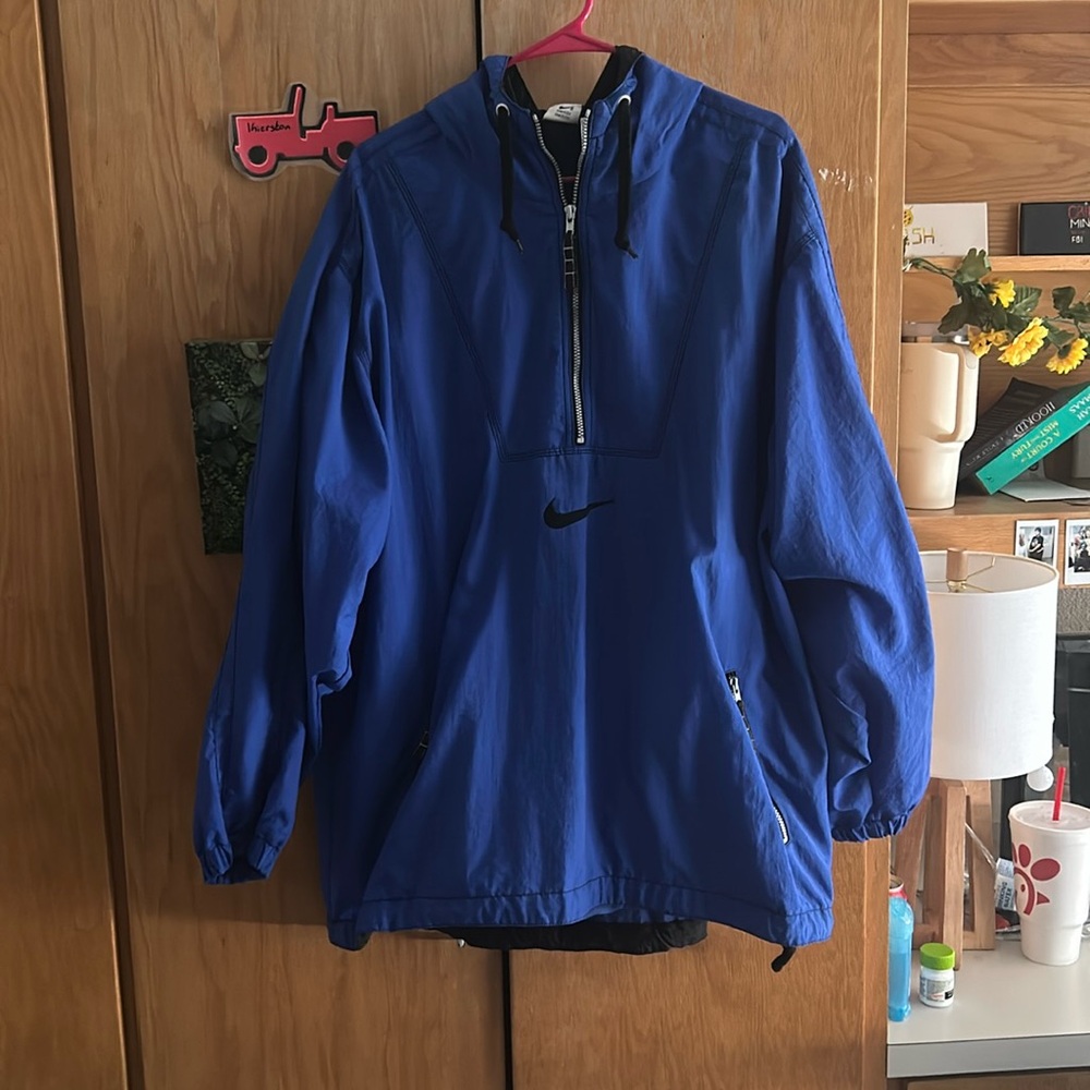 Vintage Nike rain jacket with hood